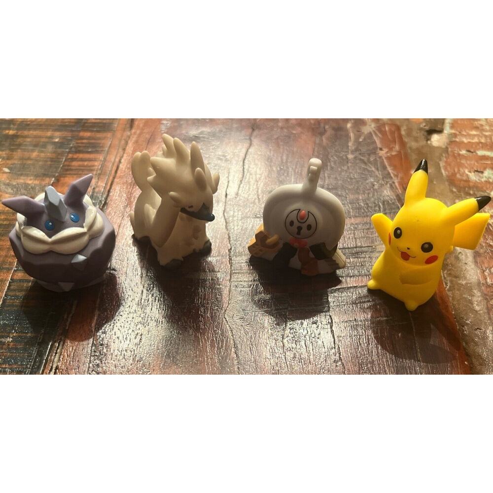 Pokemon Finger Puppet Figures Catch Them All Nintendo Bandai Lot Of 4